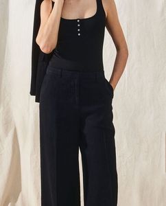 RIBBED BUTTON-FRONT BODY