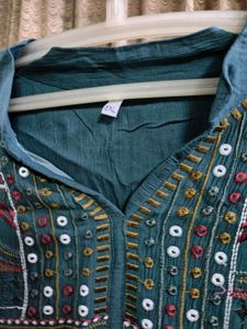 Green Top | Like New | Daily Wear