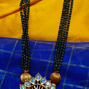 Matt Finish Pendant With Blackbeads