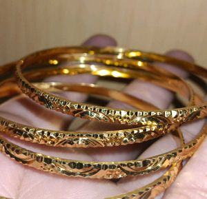 Set of 4 Gold Bangles