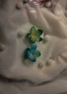 Floral Hair Clips (Set of 2)