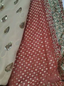 i am selling saree with blouse