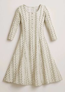 Elegant Off-White Zigzag Patterned A-Line Maxi Dre