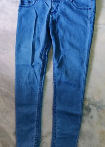 Slim Fit Ankle Length Denim Jeans For Women