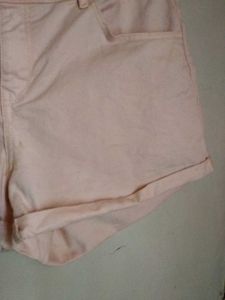 H&amp;M Beautiful Short