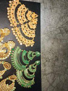 earrings sets (6) each one is RS 50!