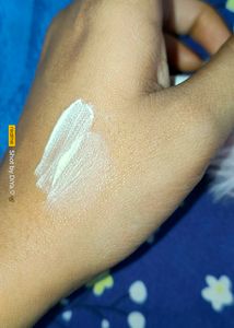 Fair Insta (SPF 30) Skin Lightening Sunscreen Cm