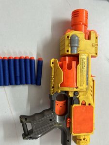 Nerf Gun With 10 Bullets