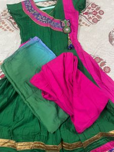 Ethnic Green & Pink Kurta Set