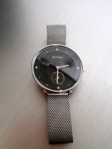 Titan neo women’s V analog watch