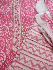 Pure Cotton Suit With Chiffon Dupatta
