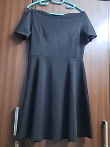 Little Black Dress - Off Shoulder