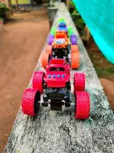 2 Pees Truker Toy Offer Price