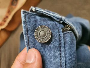 Levi&#39;s Blue Denim Jeans