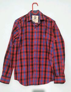 Man&#39;s Red Check Shirt
