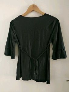Beautiful Top With Lace Detailing
