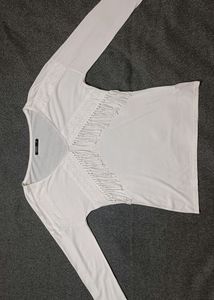 Chic Cotton Top With Frills 🤍