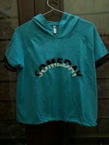 Blue Cropped T-shirt With Cap