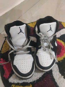 Aur Jordan 1 Panda