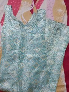 Banarasi Saree Ke design wali soft kurti
