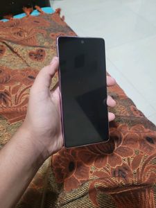 Samsung s20 fe 5g (pink colour)