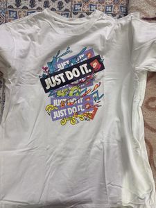 Nike T-shirts .