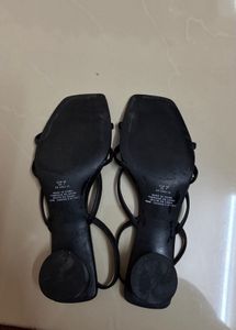 H&amp;M Black Heeled Sandals