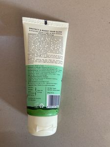 Pilgrim 2% Niacinamide Glow Sunscreen