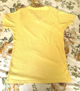 Yellow casual tshirt