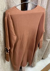 Elegant Knit Dress with Pearl Details