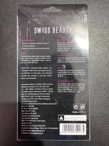 MAKEUP BRUSHES