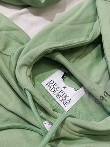 Levi&#39;s x deepika Padukone tshirt