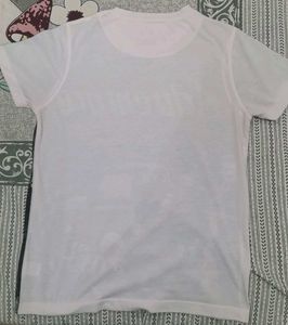 Stylish Graphic Tee/ Comfortable Fit