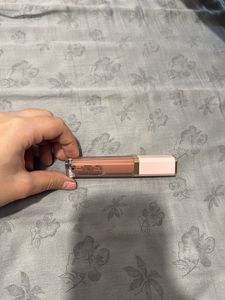 Too Faced Lip Injection- Soulmate