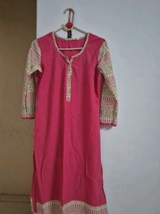 PINK Daily Wear Kurta With Printed Sleeves