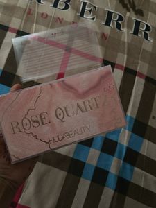 Huda Beauty Rose Quartz Palette