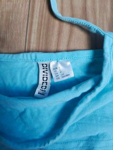 H&amp;M Crop Top