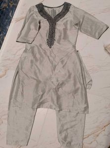 Elegant Silver Beaded Salwar Kameez