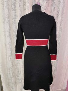 Elegant Black Knit Midi Dress