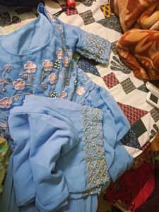 Anarkoli Suits Middle Cut With Trouser