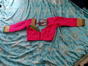 Women&#39;s Designer Wear Saree With Embroidery
