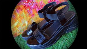 Black Sandals!🖤
