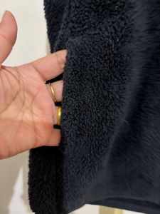 Uniqlo hoodie Fleece Vest - Warm &amp; Cozy!