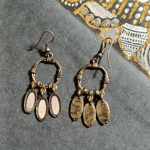 2sets Of Earrings
