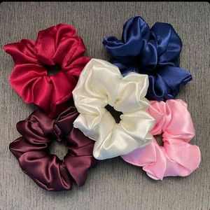 Satin Scrunchie Set