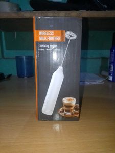 ⭐ Milk Frother – Perfect for Coffee Lovers ⭐