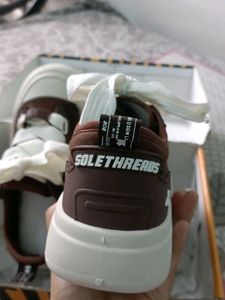 SOLETHREADS sneekers