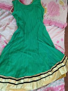 Elegant Green Ethnic Gown