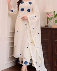Elegant Embroidered Kurta