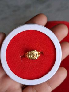 beautiful new born babies fingers ring gold